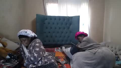 obsessedmimi online show from April 27, 2026, 11:30 am