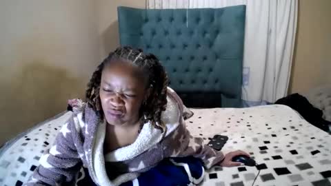obsessedmimi online show from June 19, 2026, 9:40 pm
