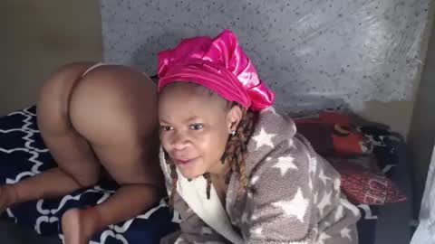 Snapshot of obsessedmimi chatting on July 9, 2026, 2:21 pm obsessedmimi online show from July 9, 2026, 2:21 pm