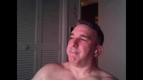 Snapshot of oceanmanx chatting on September 17, 2025, 12:45 am Ocean online show from September 17, 2025, 12:45 am