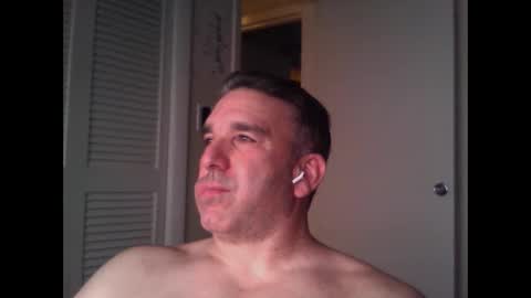 Snapshot of oceanmanx chatting on October 1, 2025, 12:38 am Ocean online show from October 1, 2025, 12:38 am