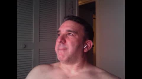 Snapshot of oceanmanx chatting on October 4, 2025, 2:20 am Ocean online show from October 4, 2025, 2:20 am