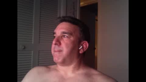 Snapshot of oceanmanx chatting on October 13, 2025, 3:28 am Ocean online show from October 13, 2025, 3:28 am