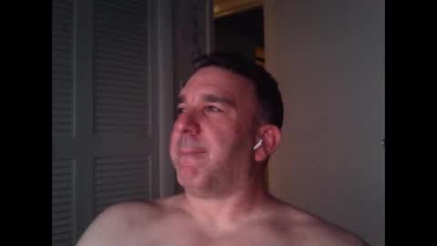 Snapshot of oceanmanx chatting on October 19, 2025, 2:56 am Ocean online show from October 19, 2025, 2:56 am