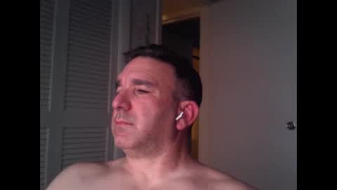 Snapshot of oceanmanx chatting on October 22, 2025, 2:23 am Ocean online show from October 22, 2025, 2:23 am