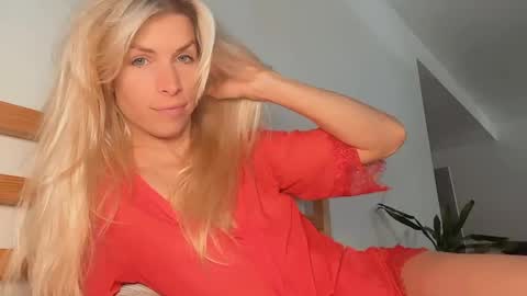 ocicatcat online show from April 23, 2026, 10:25 am