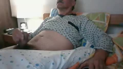 Snapshot of ocorrea chatting on May 11, 2026, 3:34 am ocorrea online show from May 11, 2026, 3:34 am