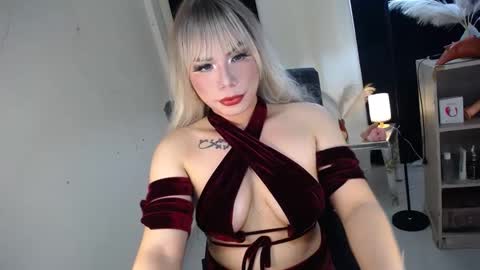 Kyla online show from December 12, 2024, 11:47 pm