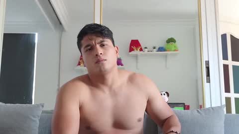 OCTAVIO QUINN online show from December 20, 2024, 2:05 pm