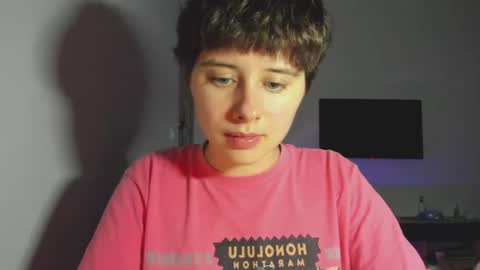 Evie online show from December 19, 2025, 11:50 am