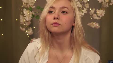 Alice online show from November 3, 2025, 7:37 pm