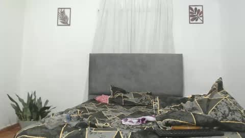 Val online show from October 10, 2025, 8:30 pm