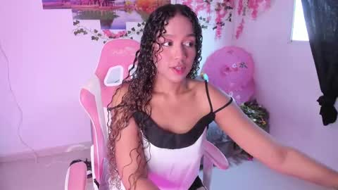 Odette  online show from September 12, 2025, 2:28 pm