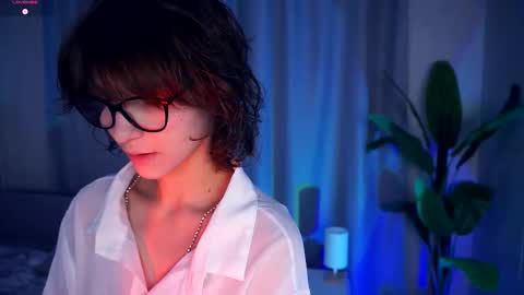 Thea online show from September 28, 2025, 7:08 pm