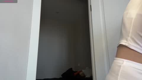 Snapshot of odettehatt chatting on March 12, 2026, 4:29 am Thea online show from March 12, 2026, 4:29 am