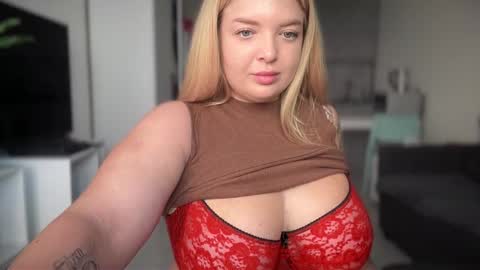 Snapshot of odriolsen chatting on September 25, 2025, 11:14 am Odri online show from September 25, 2025, 11:14 am