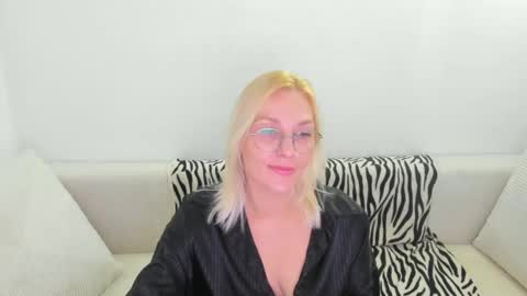 oeigesmik online show from April 25, 2026, 1:41 pm