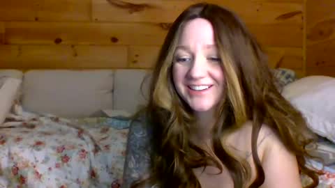 Luna online show from February 9, 2025, 7:38 am