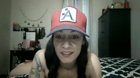 Lit en Cama online show from December 19, 2024, 9:28 pm