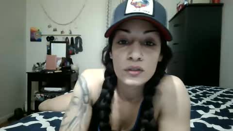 Lit en Cama online show from January 4, 2025, 10:34 pm