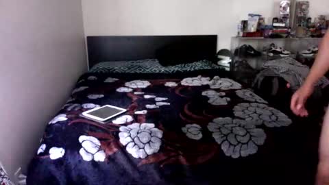 ognemomonies online show from April 16, 2026, 4:52 pm