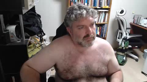 Woman message me men do not make demands and dont ask for pm only ladies. online show from May 24, 2026, 5:18 pm