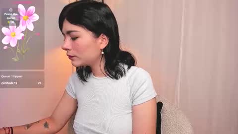  Holly  online show from October 15, 2025, 1:17 am