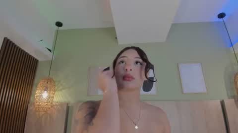 Snapshot of oh_hollyy chatting on July 25, 2026, 11:19 am Holly online show from July 25, 2026, 11:19 am