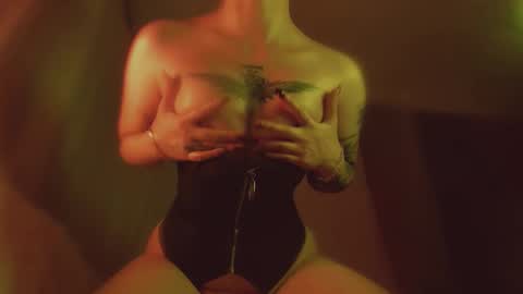 your dear Lilith Chapman online show from October 12, 2025, 10:09 pm