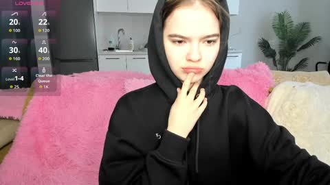 oh_my_lashes online show from April 24, 2026, 2:25 am