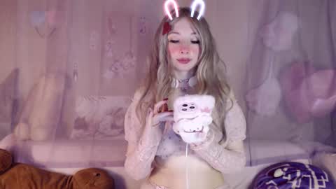 Snapshot of oh_pichuu chatting on September 24, 2025, 7:39 pm Milly online show from September 24, 2025, 7:39 pm