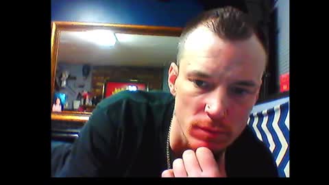 Snapshot of oh_you_know69 chatting on December 4, 2024, 7:17 am who dares toss me some tips lets have fun online show from December 4, 2024, 7:17 am