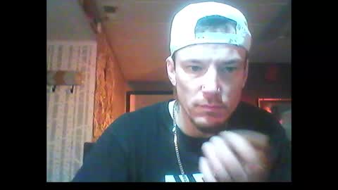 Snapshot of oh_you_know69 chatting on January 2, 2025, 9:18 pm who dares toss me some tips lets have fun online show from January 2, 2025, 9:18 pm