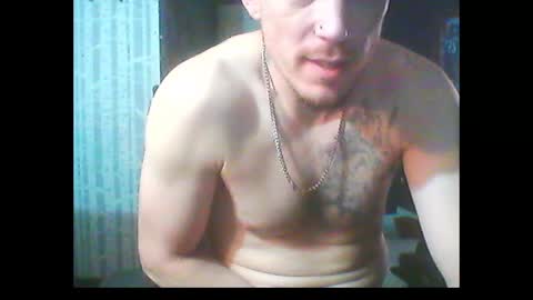 Snapshot of oh_you_know69 chatting on January 8, 2025, 3:40 am who dares toss me some tips lets have fun online show from January 8, 2025, 3:40 am