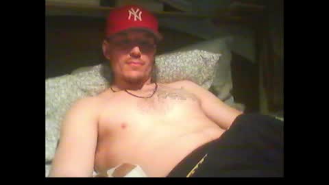 Snapshot of oh_you_know69 chatting on February 21, 2025, 5:02 am who dares toss me some tips lets have fun online show from February 21, 2025, 5:02 am