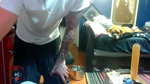 who dares  toss me some  tips lets have fun online show from September 11, 2025, 4:12 am