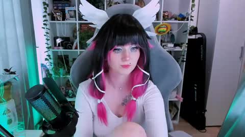 Snapshot of ohclementinee chatting on April 23, 2026, 9:08 am Clementine Clem online show from April 23, 2026, 9:08 am
