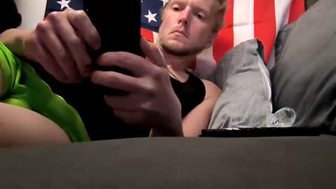 ohiofemalesmessageme2fuck online show from October 23, 2025, 8:24 am