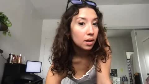 Snapshot of ohmillieevanillie chatting on June 19, 2026, 4:55 pm ohmillieevanillie online show from June 19, 2026, 4:55 pm