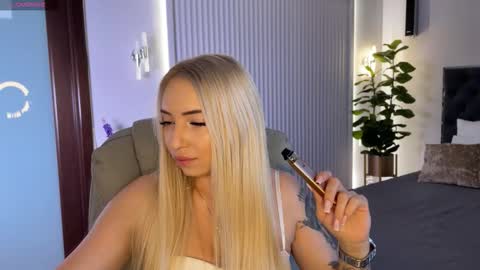 Emma online show from September 26, 2025, 1:53 am