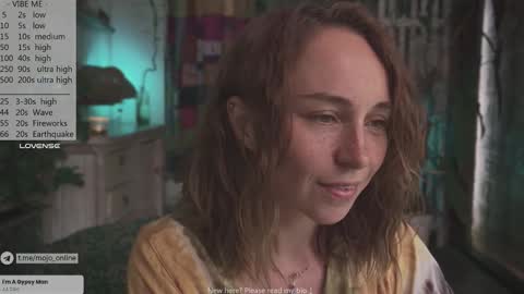 Snapshot of ohmymojo chatting on October 30, 2025, 2:57 am Mo online show from October 30, 2025, 2:57 am