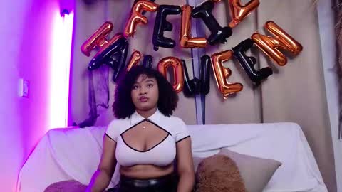  g  online show from October 31, 2025, 1:39 am