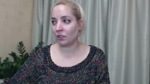 Mari online show from December 6, 2024, 7:45 pm