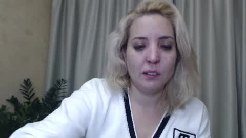 Mari online show from December 7, 2024, 2:35 pm