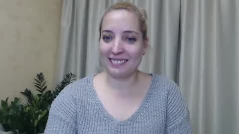 Mari online show from December 12, 2024, 7:04 pm