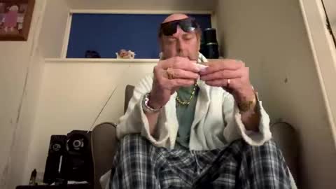 oiljames167 online show from November 2, 2025, 2:36 am