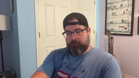 Snapshot of okayiguess chatting on December 11, 2024, 5:59 pm okayiguess online show from December 11, 2024, 5:59 pm