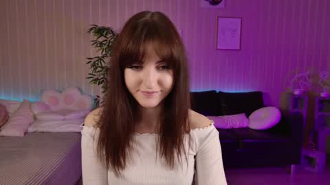 Snapshot of okii_vibes chatting on January 12, 2025, 9:19 am Christy online show from January 12, 2025, 9:19 am