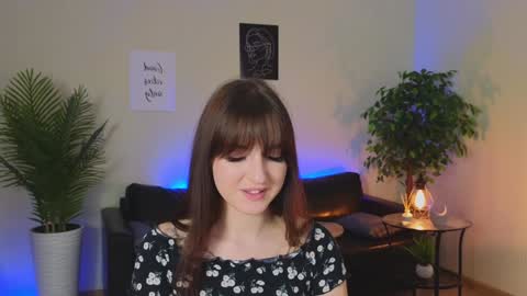 Snapshot of okii_vibes chatting on January 24, 2025, 10:00 am Christy online show from January 24, 2025, 10:00 am