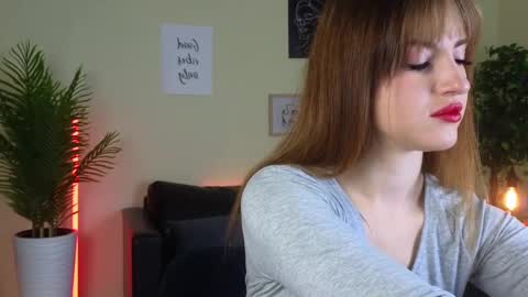 Snapshot of okii_vibes chatting on February 22, 2025, 6:17 am Christy online show from February 22, 2025, 6:17 am